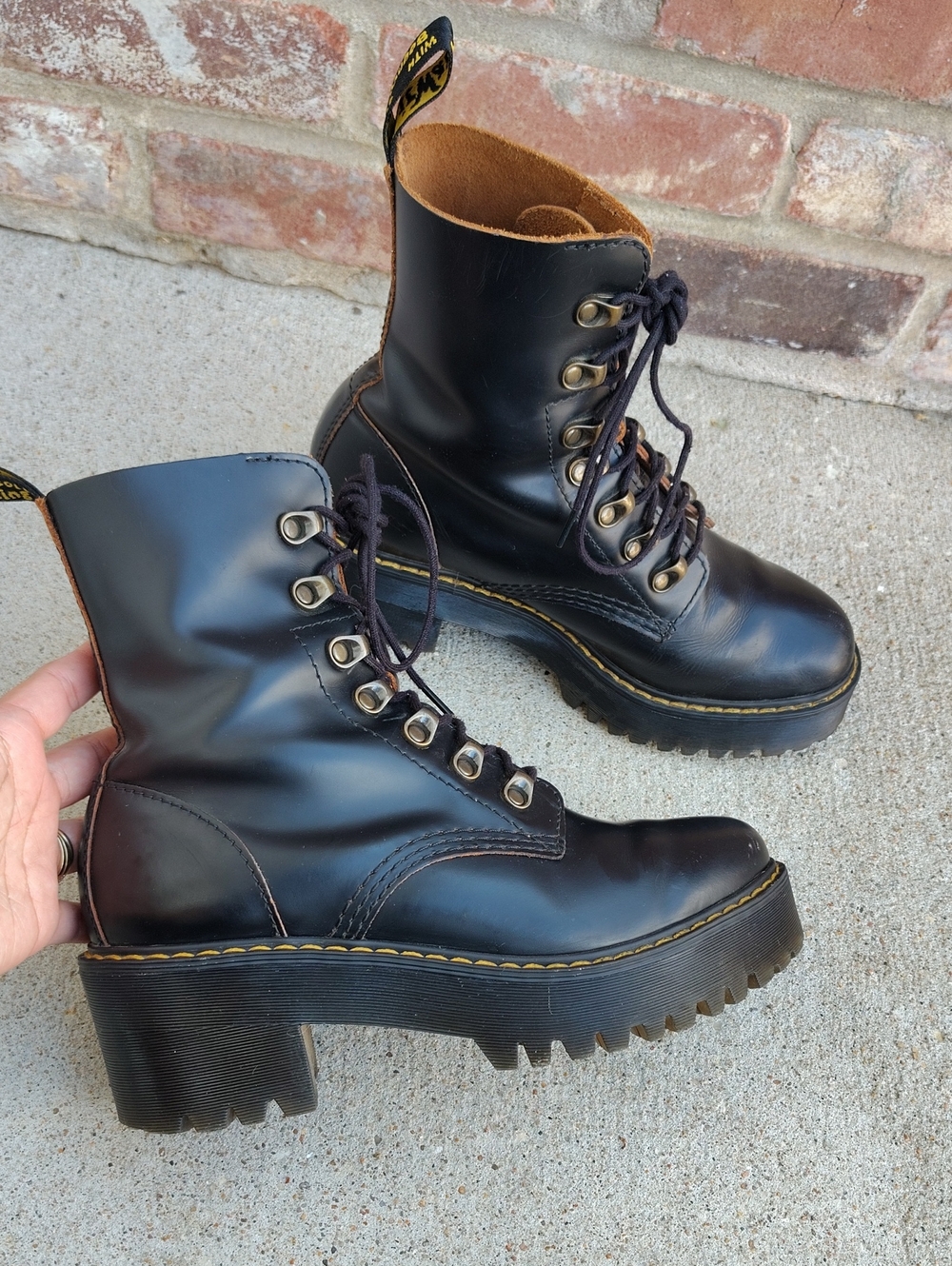 Dr Martens Leona Vintage Smooth Leather Heeled Platform Boots Size 7 Grunge - Picture 17 of 17